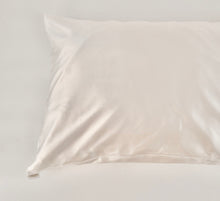 Load image into Gallery viewer, Dozy IVORY with scrunchie
