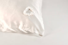 Load image into Gallery viewer, Dozy IVORY with scrunchie