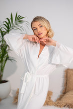 Load image into Gallery viewer, Soft Kimono Robe White